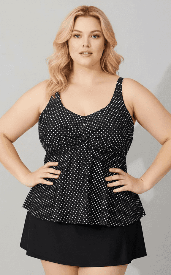 Tankini-Badeanzug-Set in klassischem Polka-Dot-Druck mit unterstützendem gerafftem Oberteil und angebrachtem schwarzem hochtailliertem Baderock.
